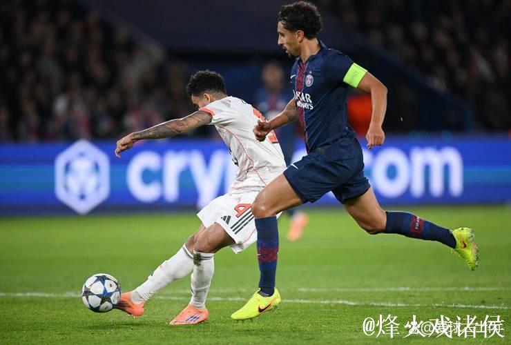 迪亚斯双响+剪刀脚直红 十人拜仁2-1巴黎全胜领跑